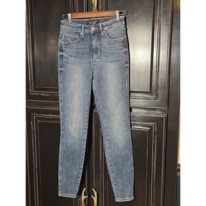 Judy Women's Blue Jeans 3/26 Skinny Fit